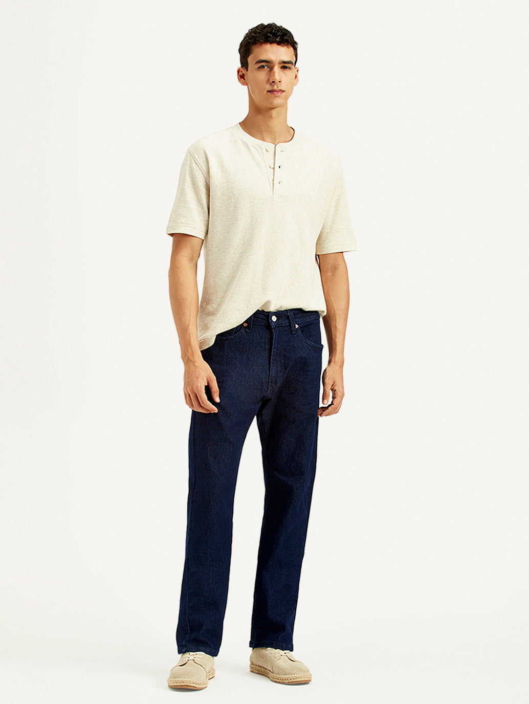 001H90128_01_Styleshot.jpg