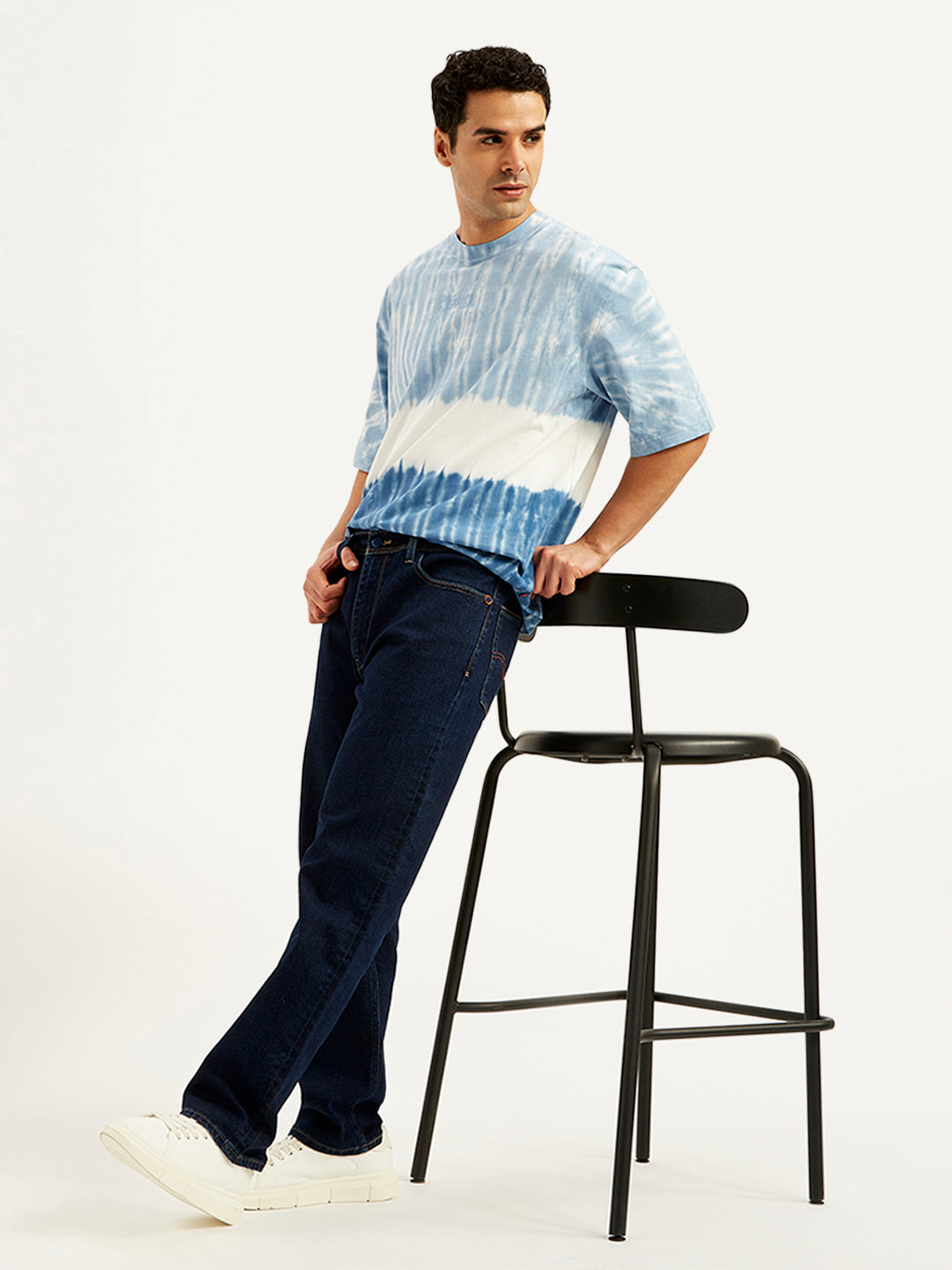 002IV00000_05_Styleshot.jpg