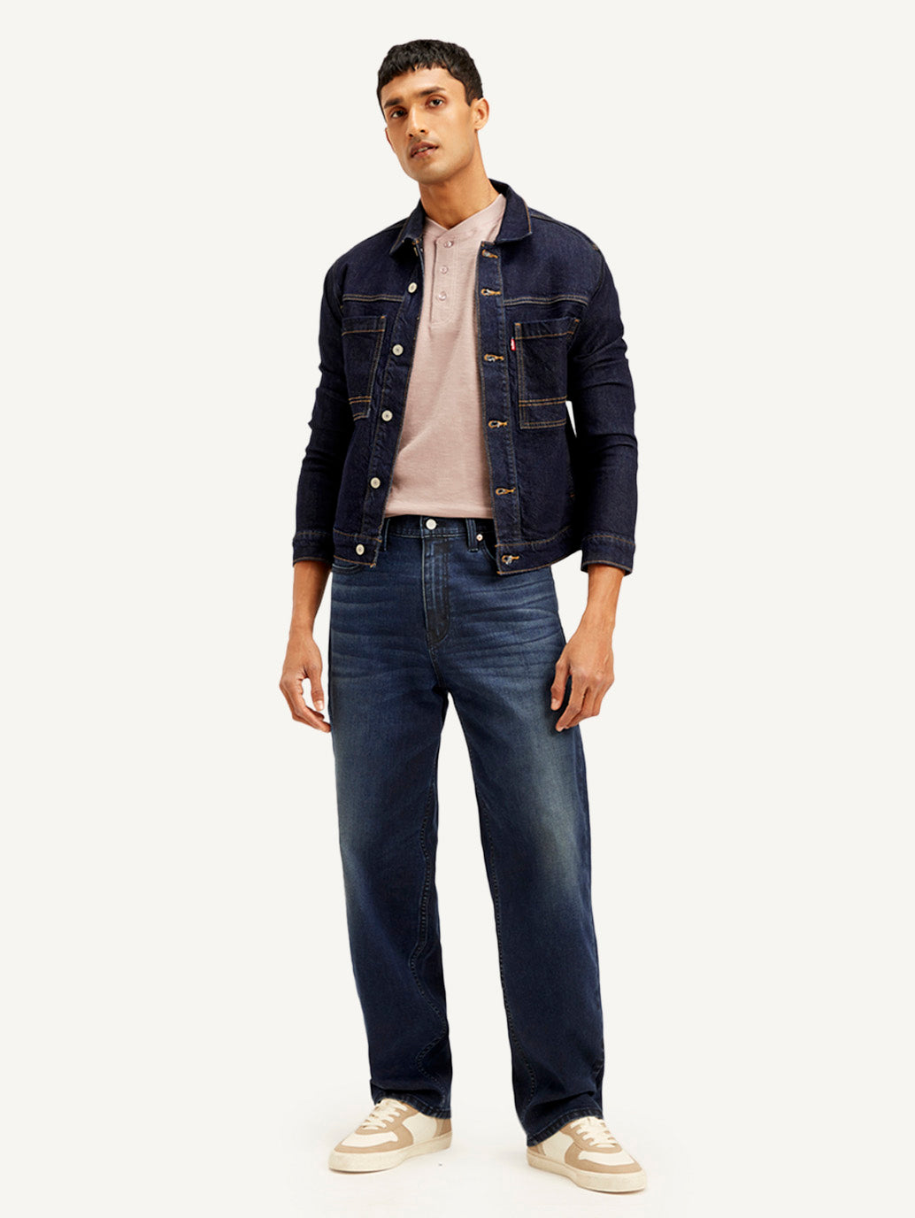 003HL0006_01_Styleshot.jpg