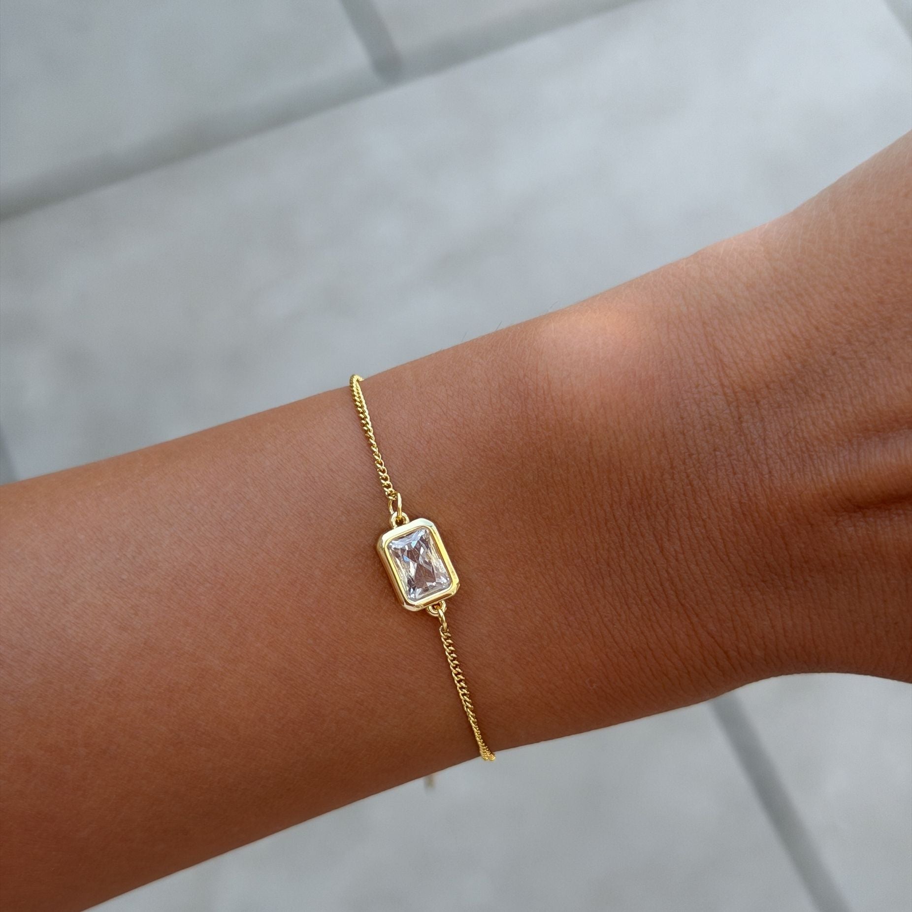 EmeraldcutBirthstonebracelet3.jpg