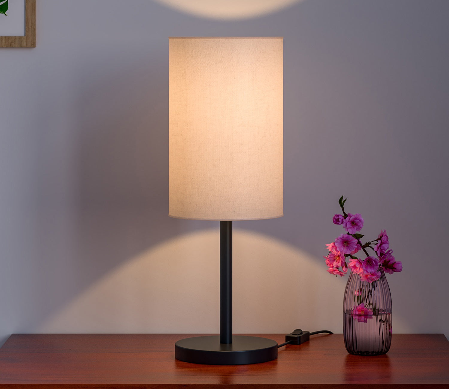 modern-decorative-sleek-table-lamp-black-polished-with-cylinder-lampshade-TL529_2.jpg